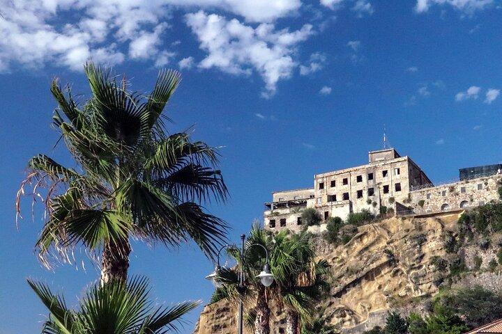 Visita guiada privada a pie en Pizzo Calabro