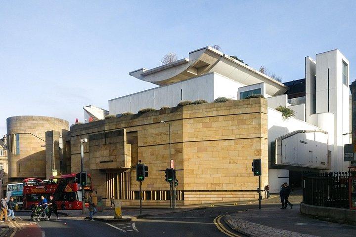 Highlights from Edinburgh’s Old Town: A Self-Guided Audio Tour