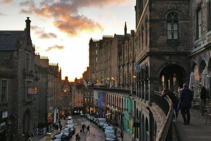 Highlights from Edinburgh’s Old Town: A Self-Guided Audio Tour