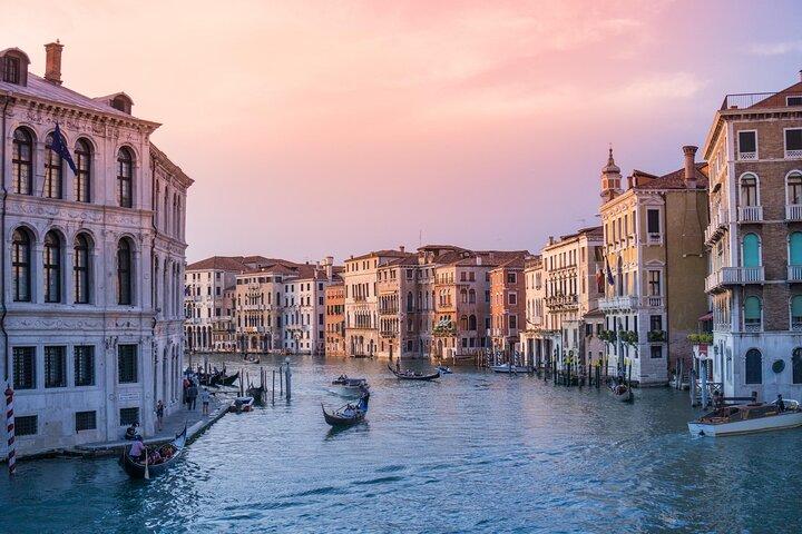 Cruzeiro privado do Canal de Veneza : 2 - Hour Grand Canal e Secret Canals
