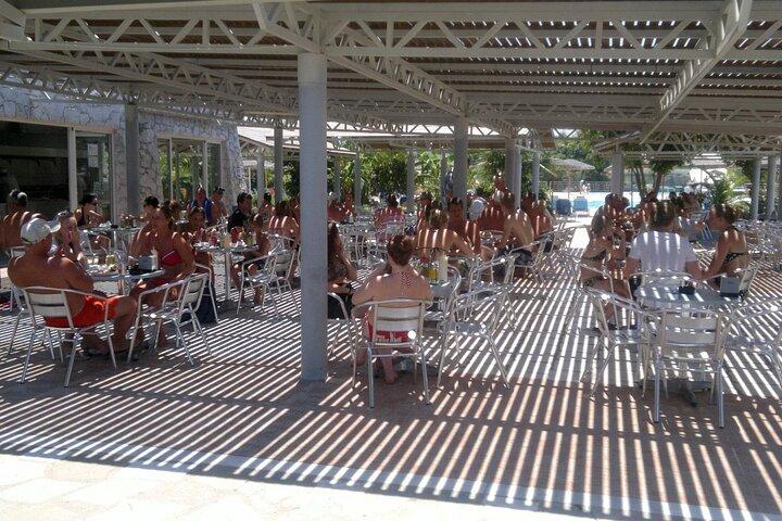 Lido Water Park Entrébiljett med transfer