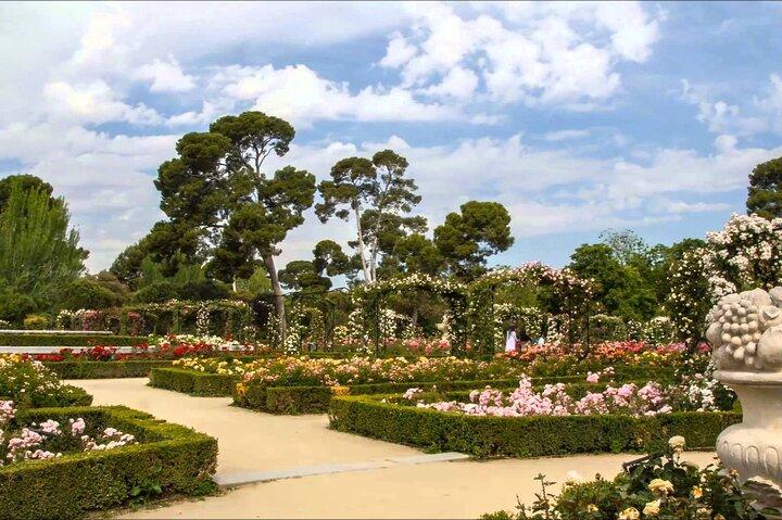 レティーロ公園での自分のペースでのセルフ ガイド バイク ツアー