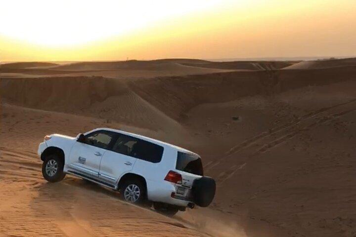 Dubai Desert Safari-avontuur met premium barbecuediner