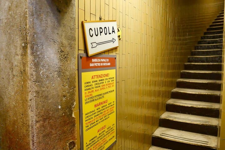 Tour of St Peter's Basilica with Dome Climb and Grottoes
