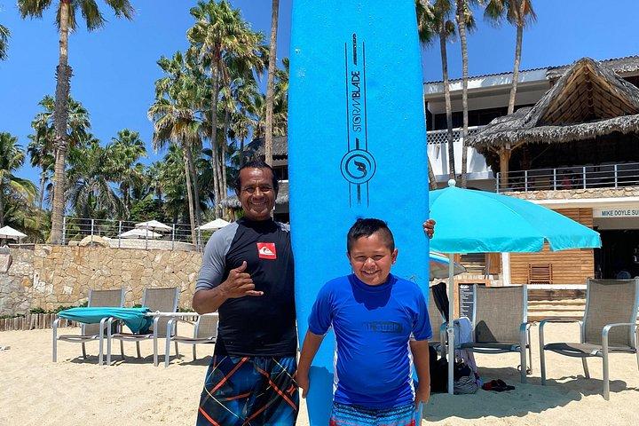 Surf Lessons in CABO with Mexico Surf Champ!