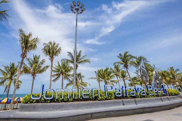 BKK空港からパタヤ市までのプライベート空港送迎