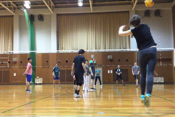 Voleibol em Osaka e Kyoto com os locais!
