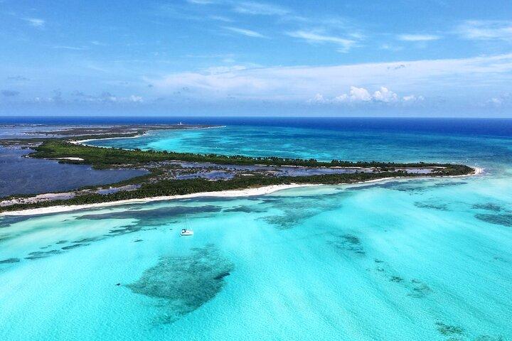 Lagoon 39ft Private Catamaran 5hr - El Cielo Full Experience