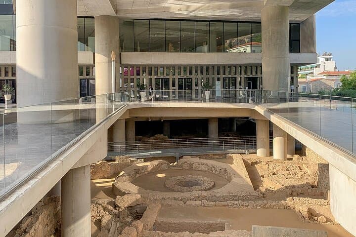 Acropolis Museum Private Tour with Licensed Archaeologist
