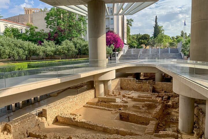 Acropolis Museum Private Tour with Licensed Archaeologist
