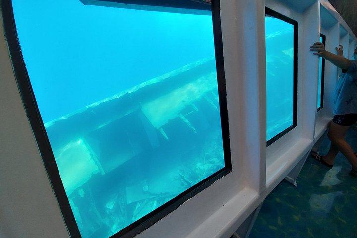 マルマリスでの半日ガラス底半潜水艦クルーズ