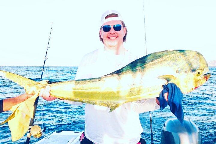 Chartes de pêche sportive à Cabo San Lucas avec Kellyfish Cabo Sportfishing