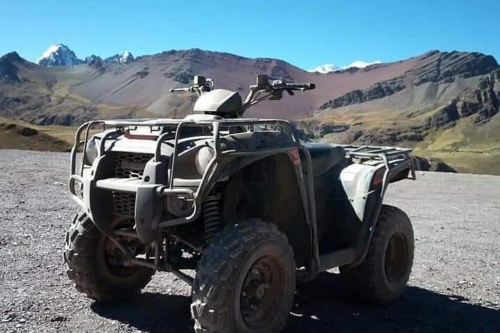Cusco: Privat ATV-tur med Vinicunca (Regnbjerget)