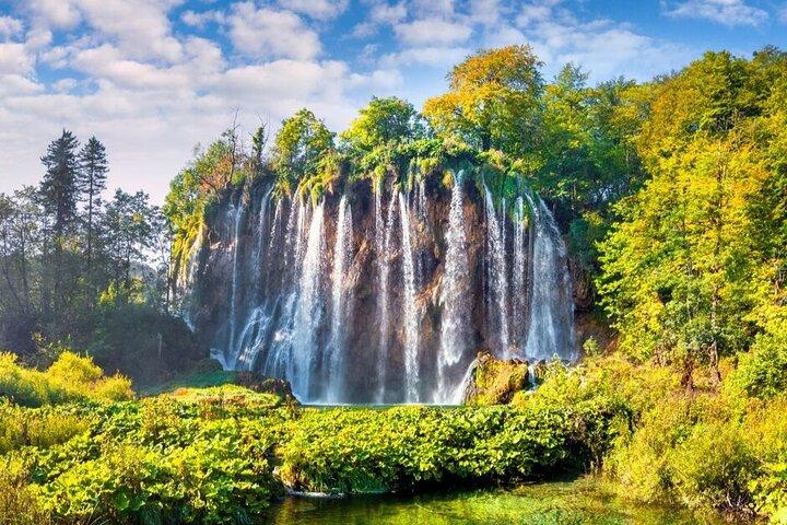 Tour privado de Split a los lagos de Plitvice con guía local