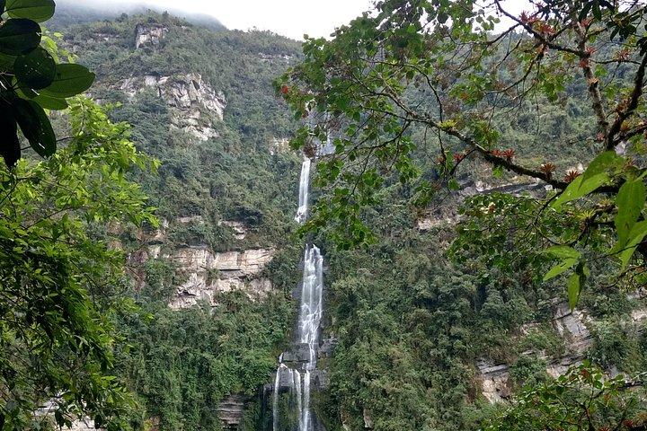 Visit to La Chorrera Natural Park Private Tour from Bogotá. (8 Hrs.)