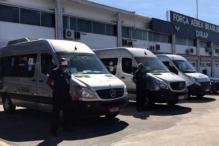 Executive Van - Transfer to Airports | Round Trip