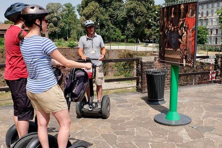 Milão: Tour de Segway privado com guia local ao vivo - 4 horas
