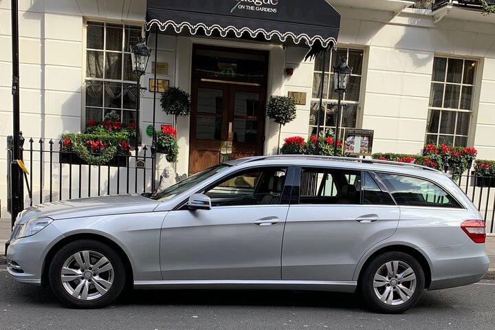 Excursion d'une journée en véhicule privé avec chauffeur hors de Londres