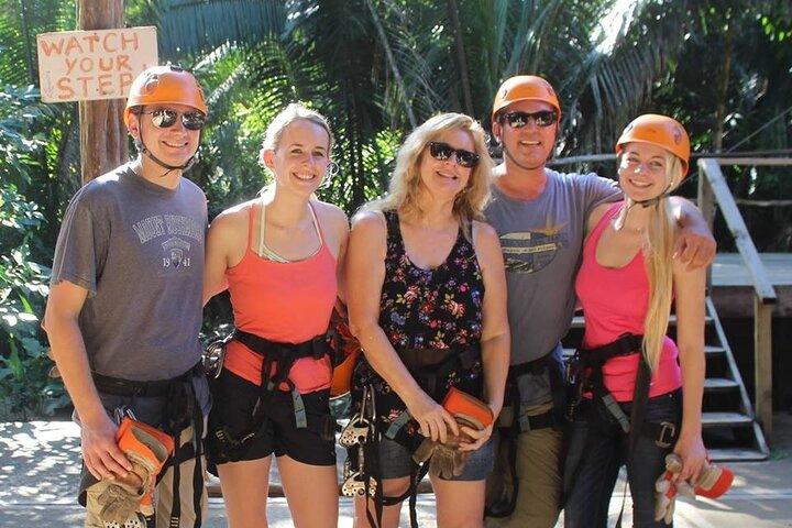 Belize Cave Tubing och Zipline Jungle äventyr med lunch