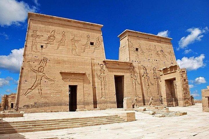 ハルガダからのアブシンベルとアスワンへの2日間の旅行