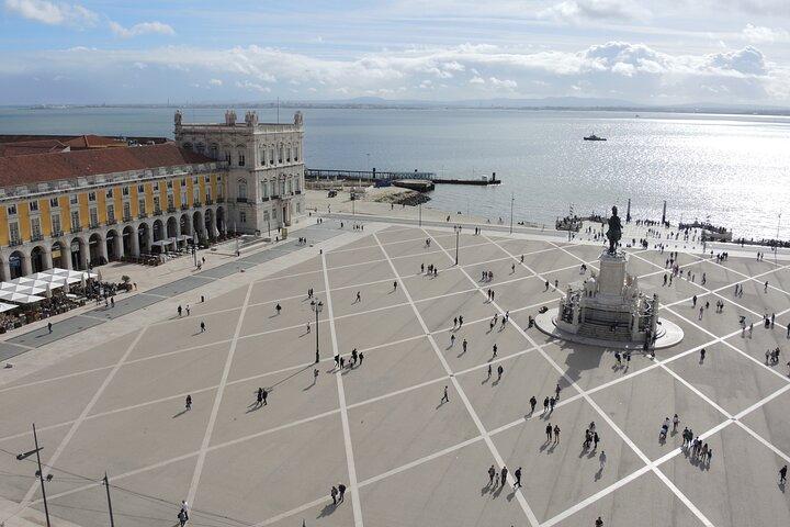 Lissabon Halvdagstur i luksusbil med lokal guide