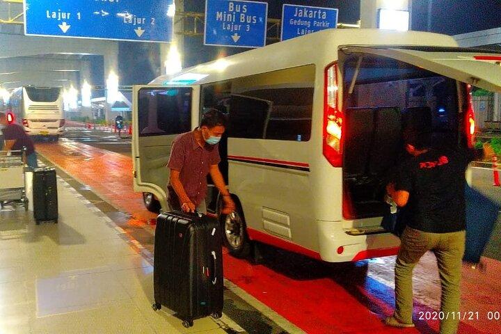 空港ジャカルタへのプライベートホテル送迎サービス
