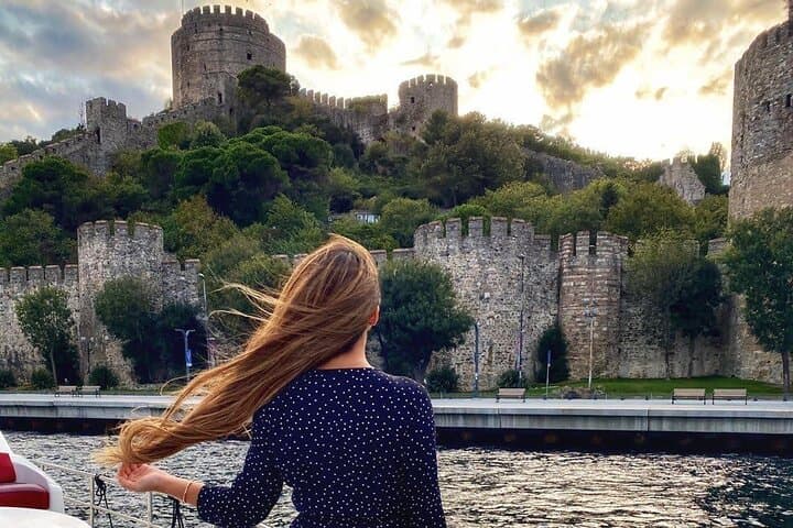 Istanbul Bosphorus Sunset Cruise Experience on Luxury Yacht