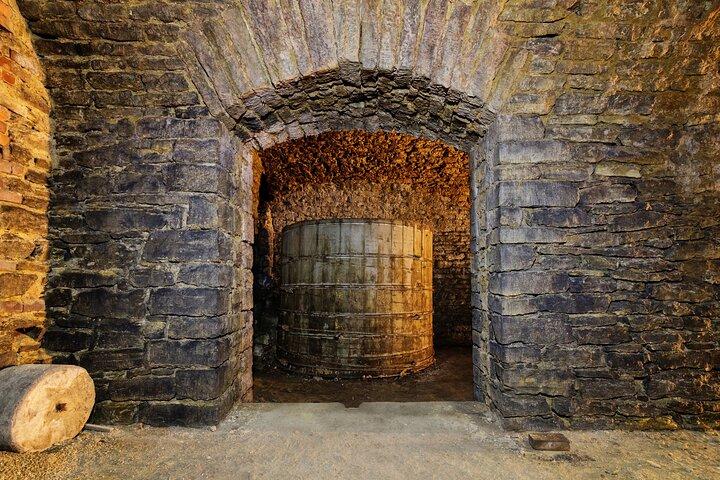 Hidden Brewery Caverns Tour in Cincinnati mit Bierprobe