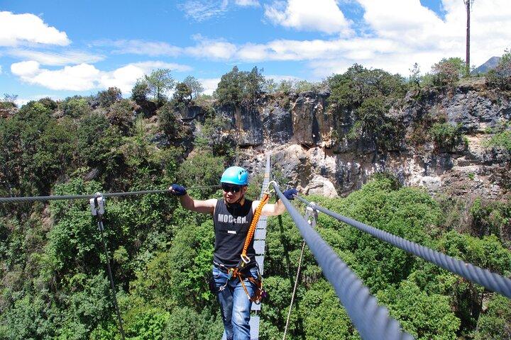 Vía Ferrata con Zipline Experience en Lijiang