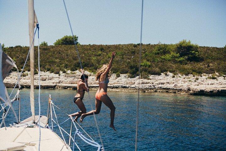 Zeil- en snorkeltocht op de eilanden Pakleni