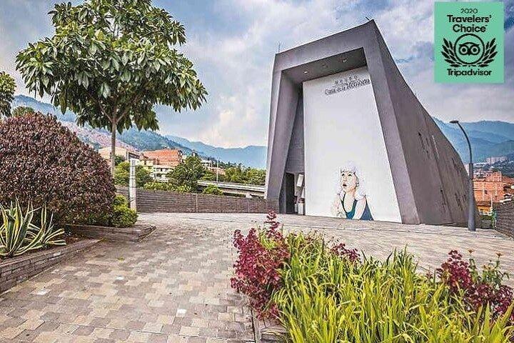Medellin Transformation Tour fra gråt til grønt, Comuna 13, Pablo Escobar og Memory Museum!