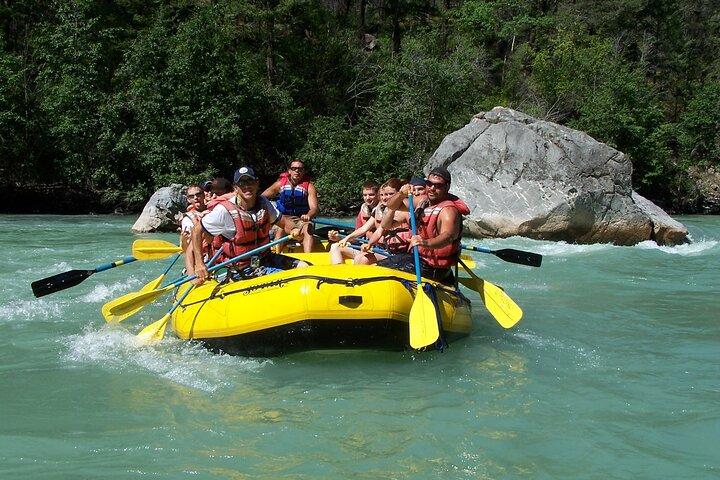 Viaje en familia en rafting en el cañón de Köprülü Incl. almuerzo desde Belek