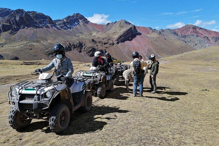 Fulddag Rainbow Mountain Adventure med ATV