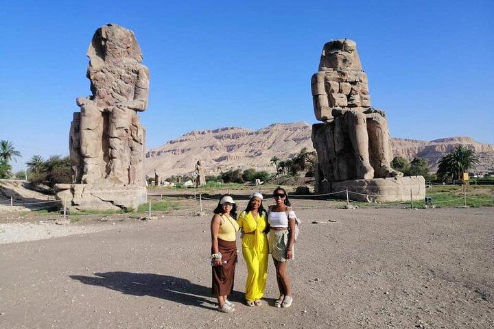 Privétour van een hele dag naar de oost- en westoever van Luxor met koetspaard