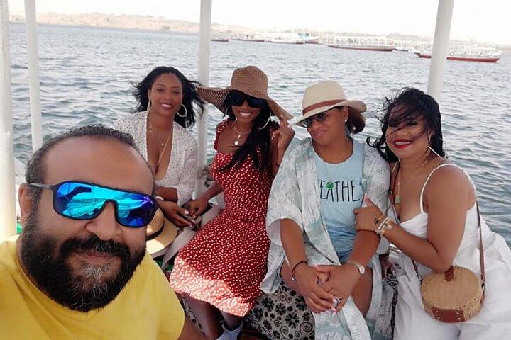 Privétour van een hele dag naar de oost- en westoever van Luxor met koetspaard