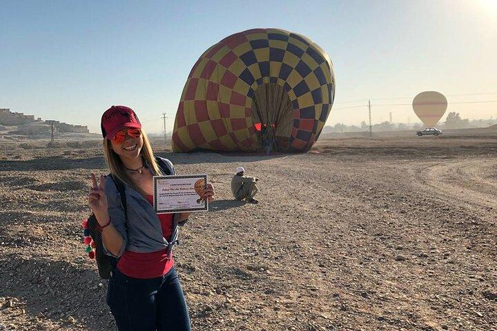 Luxor-Heißluftballon mit Tagestour zum Ost- und Westufer von Luxor mit Mittagessen