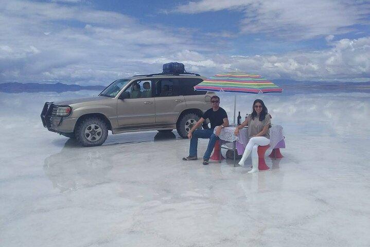 Circuit de 3 jours au salar d'Uyuni et aux lagons colorés + coucher de soleil + effet miroir