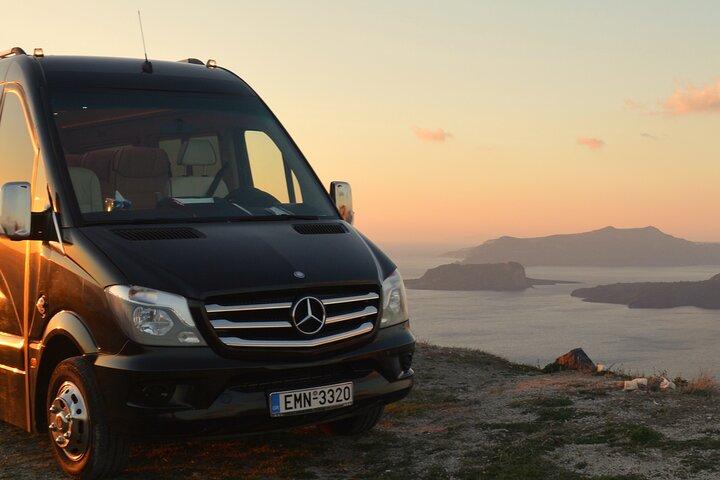 Excursões privadas em Santorini com guias locais
