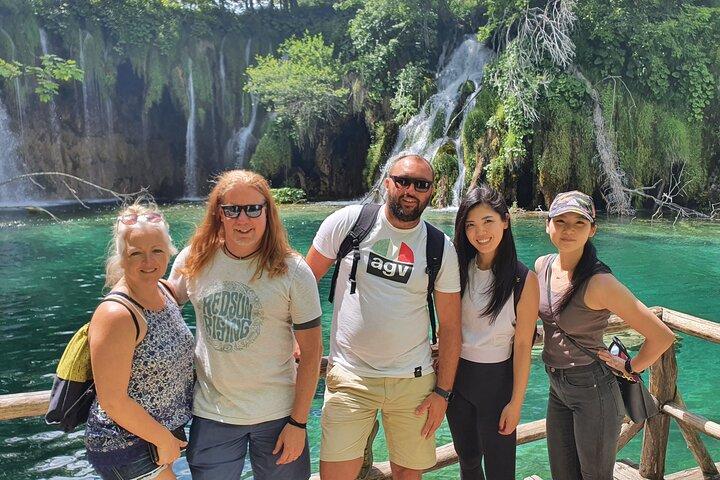 Excursion d'une journée à Plitvice et Rastoke au départ de Zagreb avec billet (départ de guar.)