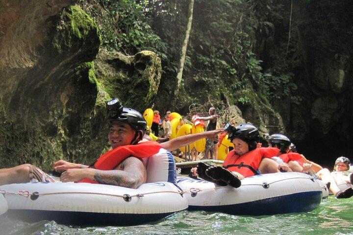 Combo Tour Cave Tubing und Xunantunich Maya Site - lustiger Tag in Belize