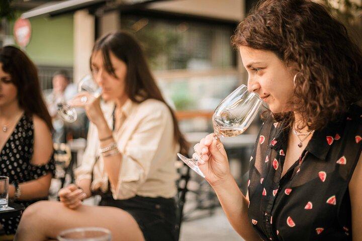 Athens vandretur for små grupper med vinsmagning