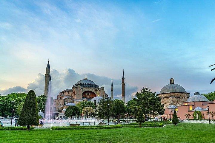イスタンブール終日旧市街ツアー、トプカプ宮殿グランド バザール ブルー モスク