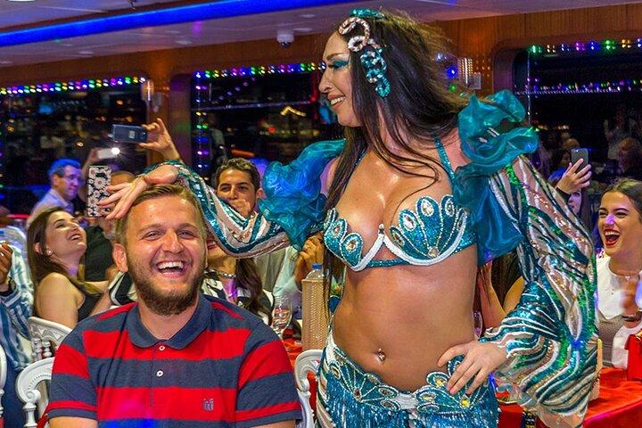 Luxury Istanbul Bosphorus Dinner Cruise with Live Show & Dancing