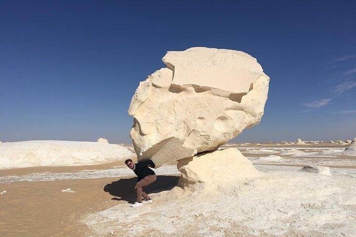 Private Full-day White and Black Desert Tour From Cairo/Giza