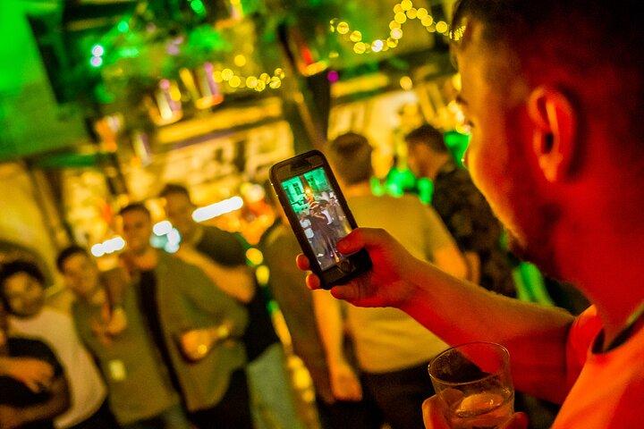 Budapest Party District Bar-Hop com 2 horas de bebidas ilimitadas