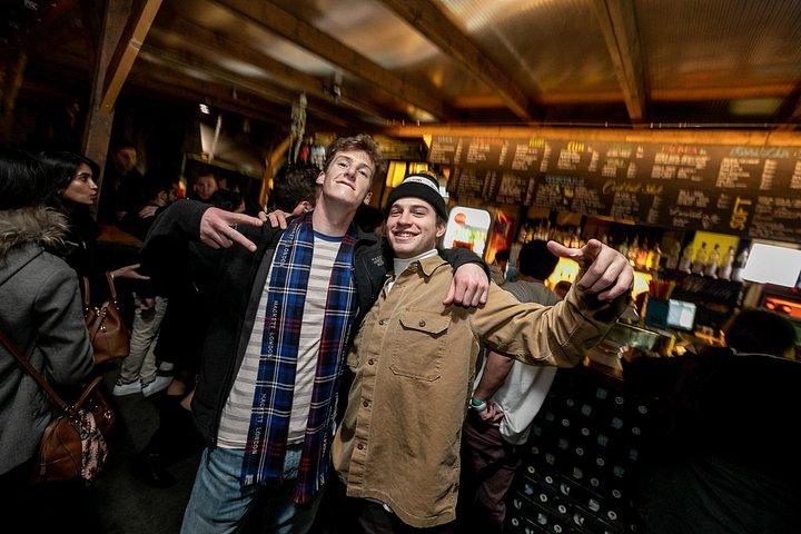 ブダペスト党地区バーホップ2時間飲み放題