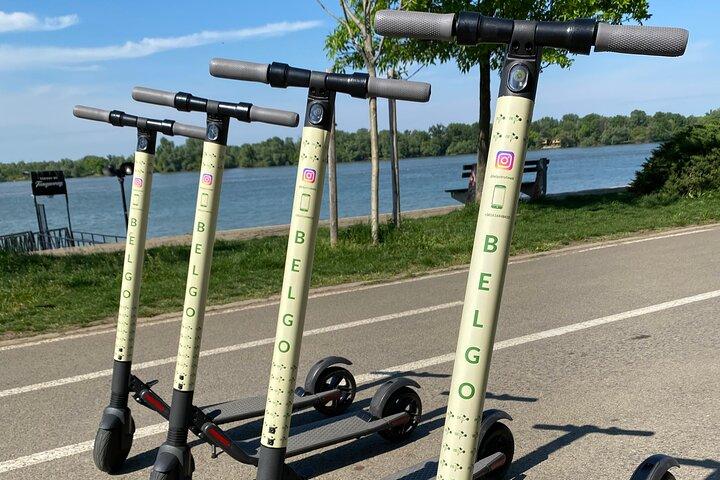 ベオグラードのEスクーターツアー