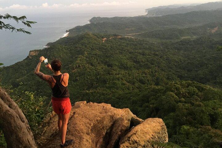 Randonnée en montagne des singes