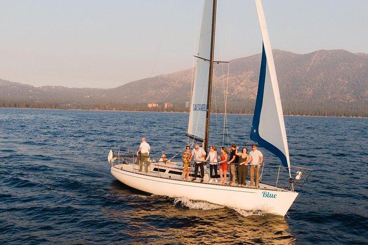 2 timmars seglingskryssning på Lake Tahoe