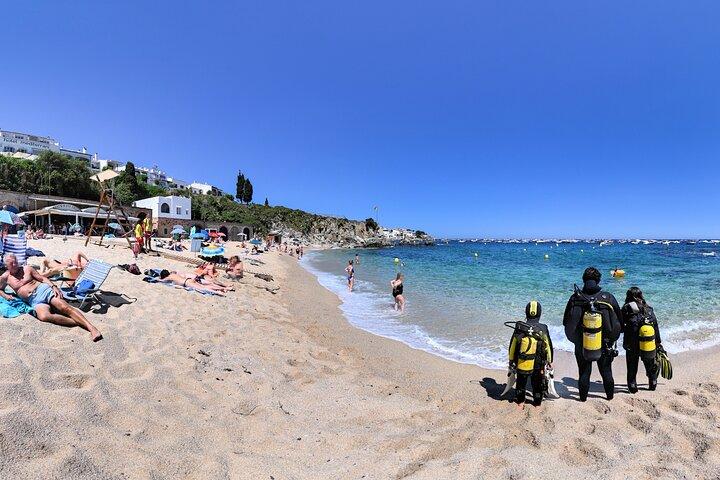 Aventure de plongée sous-marine en petit groupe sur la Costa Brava